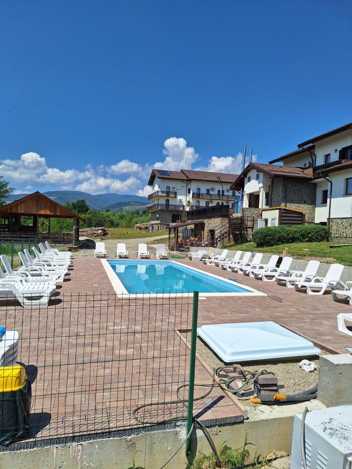 Complex Transalpina Hotel Aninisu din Vale Exterior photo